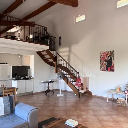 Casa de Férias Independante Dans Un Domaine Prive 25 Minutes De Cannes Fréjus